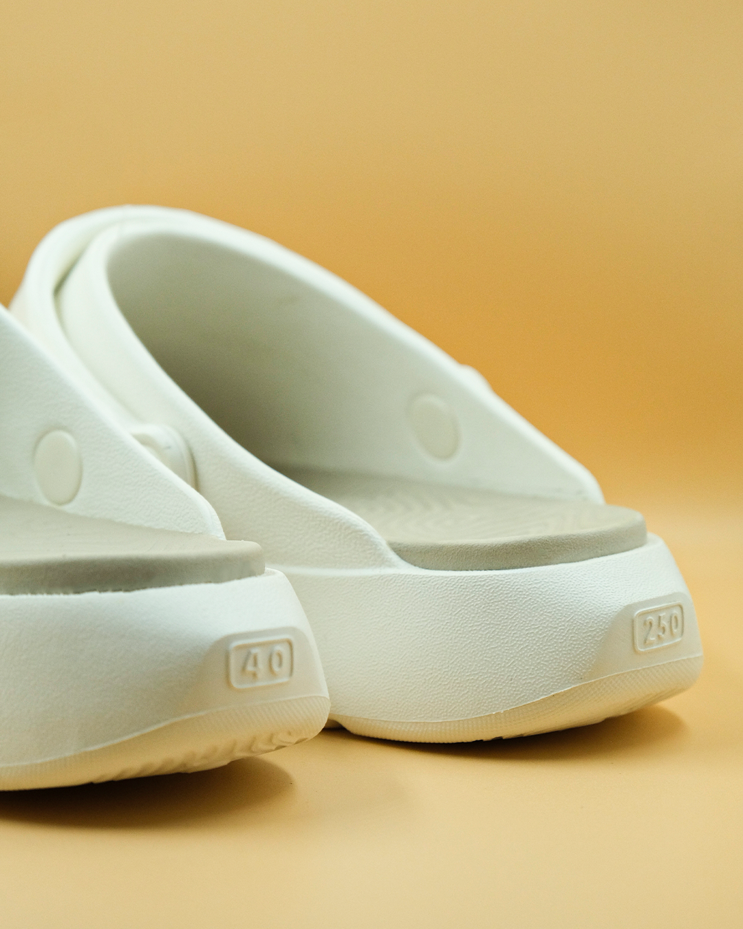 Peak taichi CROG beige