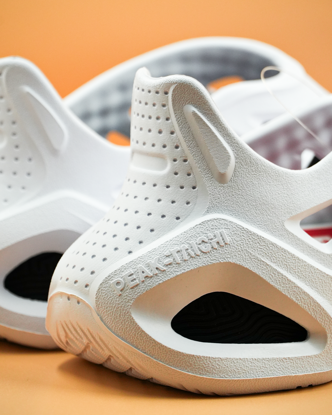 Peak-Taichi SLIDE Blanc / Rouge